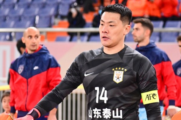 鲁媒：王大雷被红牌罚下更正方位，泰山队再行甘心未来方长