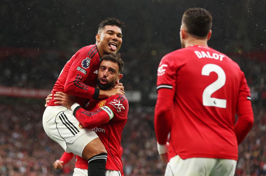 [图]姆伯莫破门B费绝杀 曼联3-2伯恩利取首胜