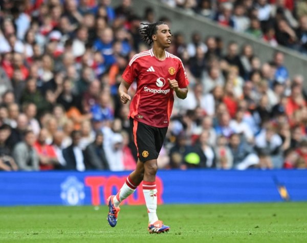 约罗：我母亲照实可爱莱尼-克罗维茨，但她并莫得因此给我取名